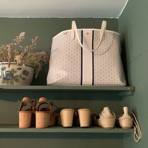 Tory Burch Gemini Tote + Dust Bag